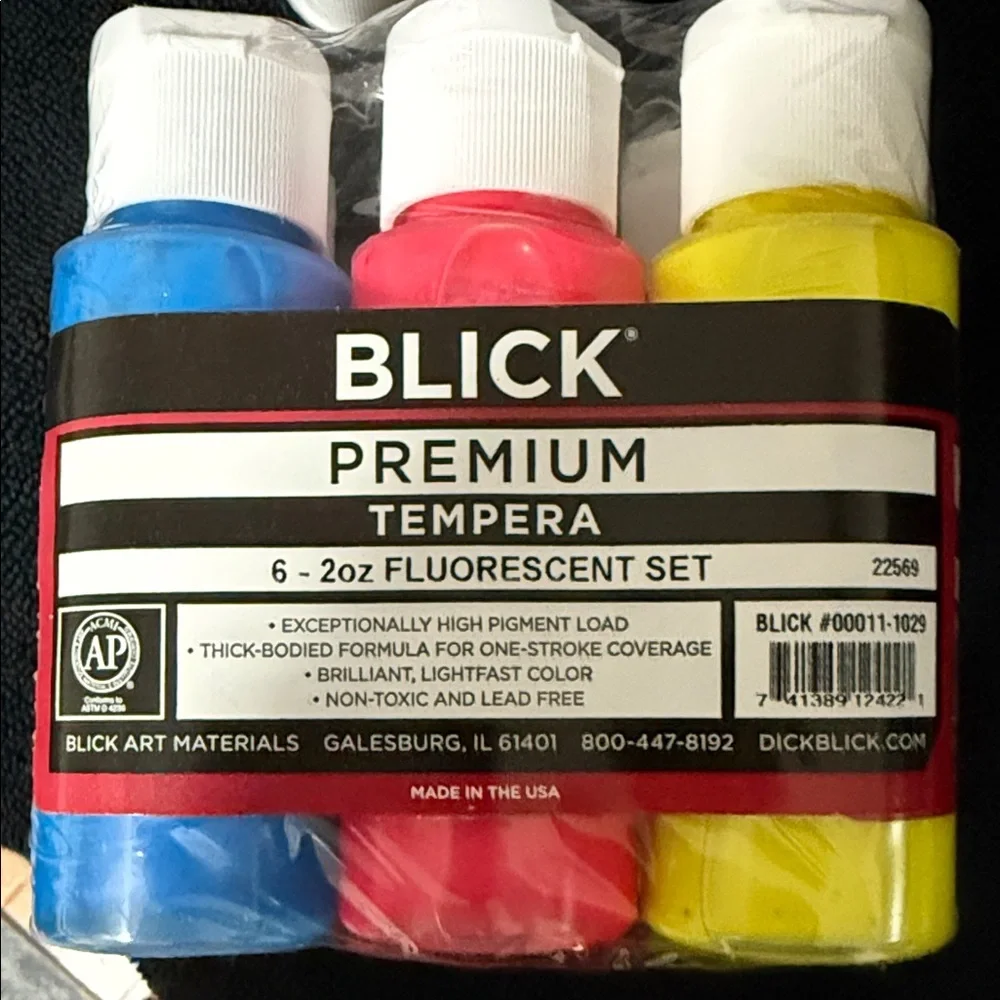 Premium Tempera Paint Set - 12  2oz Bottles - Picture 3 of 4